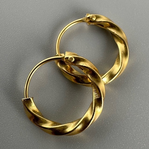14K Gold Vermeil Twisted Huggie Hoop Earrings 12mm - Picture 11 of 11